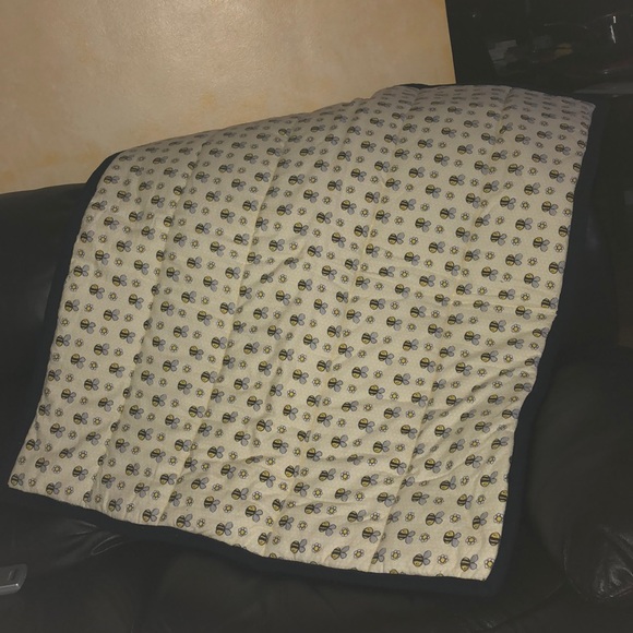 SHE MADE ME Other - Baby Bee blanket